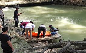 Maybe you would like to learn more about one of these? Berusaha Menolong Teman Bocah Sd Di Harjamukti Cirebon Tewas Tenggelam Di Sungai Bagian 1