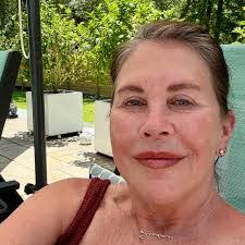 Cheryl Boyle's Instagram, Twitter & Facebook