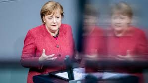 Biography of german politician angela merkel, who in 2005 became the first female chancellor of germany. Kommentar Angela Merkel Bittet Eindrucksvoll Um Vertrauen Ndr De Nachrichten Ndr Info Sendungen Kommentare
