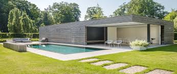 een design zwembad in uw tuin doe beroep op de zwembadspecialist tuin zwembad moderne zwembaden zwembad huizen