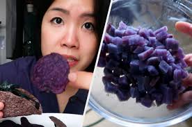 We Ate Only Blue Foods For A Day And We're Totally Feeling These Colors