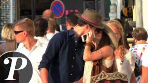 Capucine anav ne reste jamais bien longtemps célibataire. Capucine Anav Et Louis Sarkozy En Couple Le Baiser Qui Officialise A St Tropez Youtube