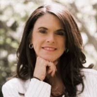 Lori Beatty's Instagram, Twitter & Facebook