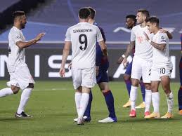 Messi loses the ball and doesn't bother trying to get it back. Bayern Munich Humiliate Barcelona 8 2 To Reach Champions League Semi Finals Football News
