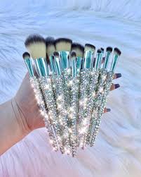 Www Blingedbrushes Com On Instagram Life S Too Short To Have Boring Makeup Brushes Saynotoboring Instead Bri In 2020 Bling Makeup Makeup Brushes Makeup