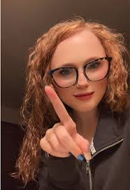 Kayla Badger's Instagram, Twitter & Facebook