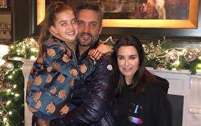 She began her career as a child actress, and rose to prominence from her roles in nanny and the professor, escape to witch mountain, and return from witch mountain. Real Housewives Of Beverly Hills Did Kyle Richards Get Plastic Surgery