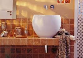 Er kommt oft in badezimmern zum einsatz, wo beispielsweise der spülkasten und der wasseranschluss für das wc hinter einer. Fliesen Schmuck Fur Boden Und Wand Living At Home