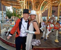 Snart 46 år, född 30 januari 1972 i södertälje. Exklusiv Bildspecial Familjen Fredricson Bjod In Till Fest Pa Cirkustema