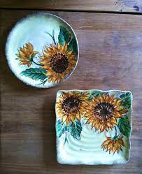 Every chef needs a helping hand around the kitchen. 22 Sunflower Dishes Ideas Sunflower Kitchen Sunflower Sunflower Decor