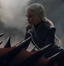 Entre les confidences des acteurs et actrices et certaines fuites qui tendraient à prouver que les morts ne sont jamais vraiment morts dans game of thrones, les fans sont sur les starting blocks. 30 Best Game Of Thrones Comic Ideas Game Of Thrones Comic Mother Of Dragons Jon Snow And Daenerys