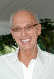 Robert Craker's Instagram, Twitter & Facebook