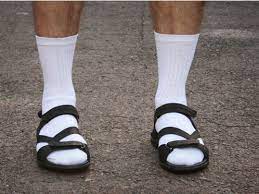 The 10 Worst Style Mistakes A Man Can Make According To Women And How To Avoid Them Style Mistakes Socks And Sandals Trending Sandals
