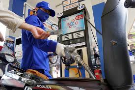 Giá xăng ron95 hiện nay là 22,191 đồng/ lít cũng tăng 956 đồng/ lít. Gia XÄƒng TÄƒng Nháº¹ Tá»« Chiá»u 27 3