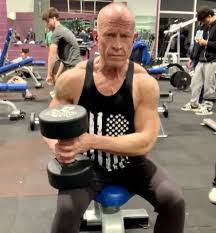 Gaining some weight always makes me uncomfortable even though that was the  plan 😂 I always seem to quit