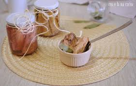 Ricetta per confezionare in casa questa preparazione ideale per consevare i tranci di tonno. Tonno Sott Olio Ricetta Della Nonna Anna E La Sua Cucina