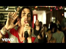 Zunächst spielte die band auf kleineren veranstaltungen in stillwater. I Wanna By The All American Rejects Songfacts