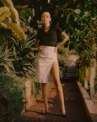The singer's father abraham, 78, and sister suzette, 49, discussed the biopic with et in a tuesday article on the 20th anniversary of its release. Selena The Series On Netflix Dreaming Of Her The New York Times