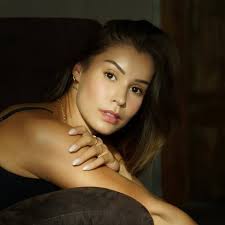 Michelle Timm's Instagram, Twitter & Facebook