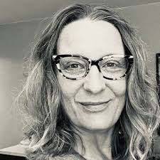 Loren Khogali (@lorelkho)