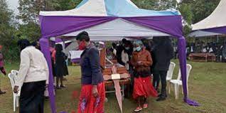 Some politicians also attended her burial led by deputy governor wesley rotich and gubernatorial aspirant. E5gm2nx9umgxfm