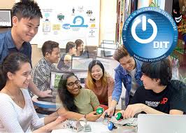 This course comes with the option to undertake a professional placement for a year, at the end of which you will gain a diploma in professional studies. School Of Computing Soc