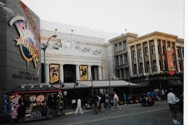 It is located at universal studios japan, and formerly played at universal studios hollywood and universal studios florida. 8 Lost Universal Attractions From New York