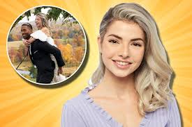Inside Kit Keenan S Nyc Life Family And Job Before The Bachelor Here's everything you need to know about her. inside kit keenan s nyc life family