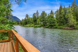 51917 South Riverside Road, Gold Bar, WA 98251