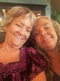 Edith Lilly's Instagram, Twitter & Facebook