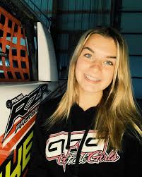 Libby Nielsen's Instagram, Twitter & Facebook