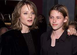 Jodie foster has penned an essay for the daily beast in the wake of the groping scandal, but while she defends kristen, jodie keeps the essay very general in terms of child stars and the pressures they face from both the media and the public. Jodie Foster Slams Media Frenzy Surrounding Kristen Stewart
