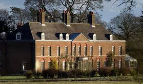 Located on queen elizabeth's retreat in norfolk. Meghan Markle And Harry To Spend Christmas With Kate And Wills At Anmer Hall Mirror Online