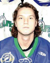 Weyburn Red Wings @ Melville Millionaires Tuesday, November 09, 2010