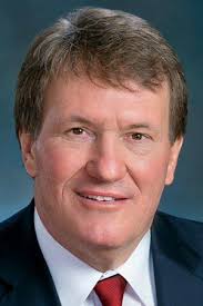 Rural GV residents speak against changing rules for gravel roads