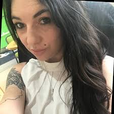 Letitia Hinton's Instagram, Twitter & Facebook