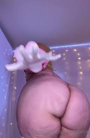 Moyumie ass