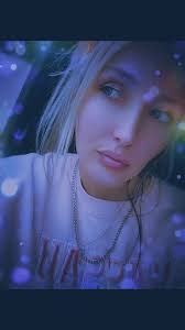 Danielle Renae 🩺💋 (@_danielle.renae)