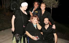 Οι μισοί ελληνες δεν έχουν εμβολιασθεί συναγερμός ενόψει του φθινοπώρου • ανεμβολίαστοι και αδειούχοι τρομάζουν τους ειδικούς • στις 23.000 ο ημερήσιος αριθμός των. Mairh Xronopoyloy Newsbeast