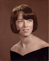 Sandra Millikin's Instagram, Twitter & Facebook