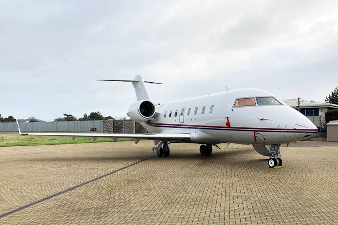 While Airlines Reroute Around the Gulf, Private Jets Are Moving In