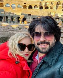 Beautiful Rome. Such incredible history, art, and food. Can't wait to come  back with my lovely wife @julierosewallach one day soon🙏 . . . . . . . . .  #rome #romeitaly #