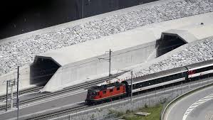 Astfel, ei pun la dispoziție o reducere de 30% la biletele de tren din orice oraș al elveției către gotthard, incluzând și biletul călătoriei din interiorul tunelului. Cel Mai Lung Tunel Feroviar Din Lume A Fost Deschis In ElveÅ£ia Rfi Mobile