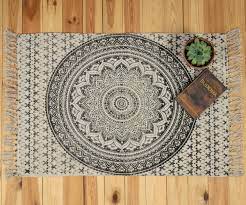 Kaufen sie jetzt unsere günstigen teppiche! Yoga Teppich Ombre Mandala Schwarz Klein Karmandala Teppiche