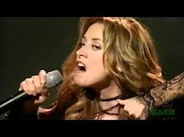 Lara Fabian Je T Aime Live Concert Magyar Fordítással Who Cares If You Don T Understand French Raw Emotions And Music Are Universal Languages Lara Beautiful Songs French Songs