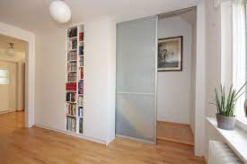 Diy schiebetüren selber machen ikea hack billy (7) … schiebetüren selber bauen mit küche k che soundbar und g nstigst in von schrank schiebetüren selber bauen photo schöne schrank. Einbauschrank Und Schiebetur Die 1 4 M Breite Raumhohe Schiebetur Vor Der Treppe Verhindert Dass Die Ra Einen Kleiderschrank Bauen Einbaumobel Einbauschrank