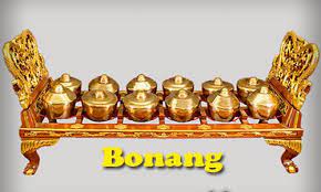 Saron, bonang, gong, kedang, siter, kecapi, rebab, kolintang, totobung, dll. Bonang Berasal Dari Jawa Timur Yang Mempunyai Jenis Bunyi Ideofon Cara Memainkannya Dengan Dipukul Alat Musik Tradisional Gong Musik Tradisional Musik Gong