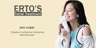 Satu lagi scrub terbaik untuk menghilangkan komedo, yakni produk dari st. 8 Manfaat Ertos Facial Treatment Review Untuk Kulit Jerawat Dan Komedo