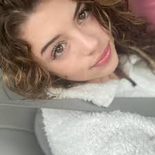 𝒬𝓊𝑒𝑒𝓃 🙇🏻‍♀️ (@piezzo) • Instagram photos and videos