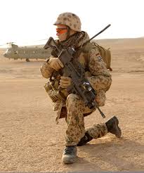 Die uniformen der bundeswehr regelt die anordnung des bundespräsidenten über die dienstgradbezeichnungen und die uniform der soldaten sowie das bundesverteidigungsministerium. Tropentarn Wikipedia